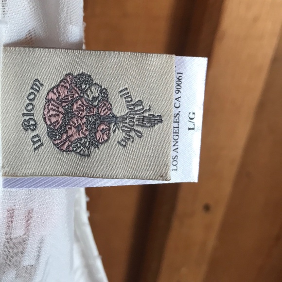 White Summer top - Picture 4 of 6